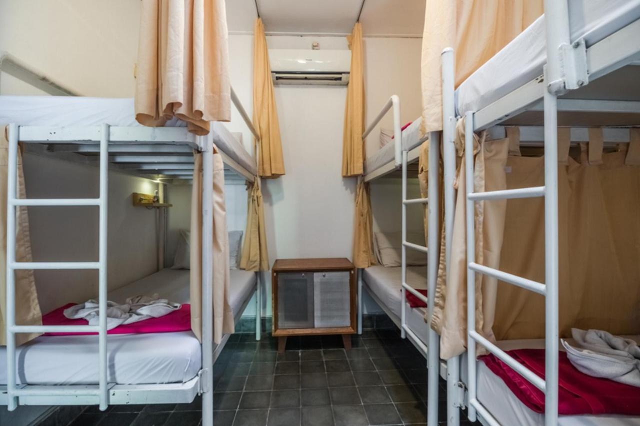 Reddoorz Hostel @ Kotagede Джокьякарта Экстерьер фото